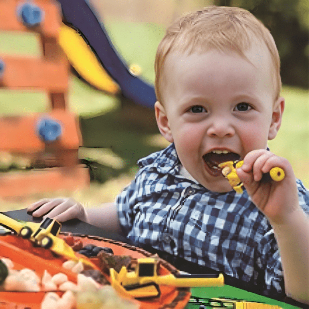Construction Theme Mealtime Plate and Utensil Set