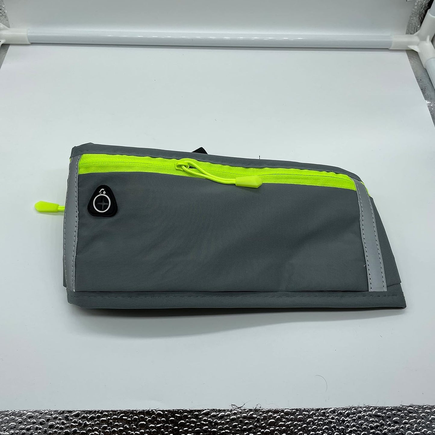 FreeRun™ Waistbelt — Run Free. Pack Smart. Stay Dry.